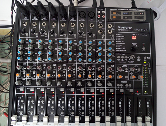 公共广播 公共广播