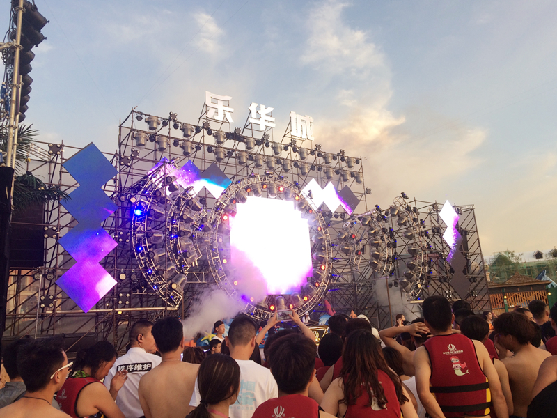 泡泡池1 泡泡池1